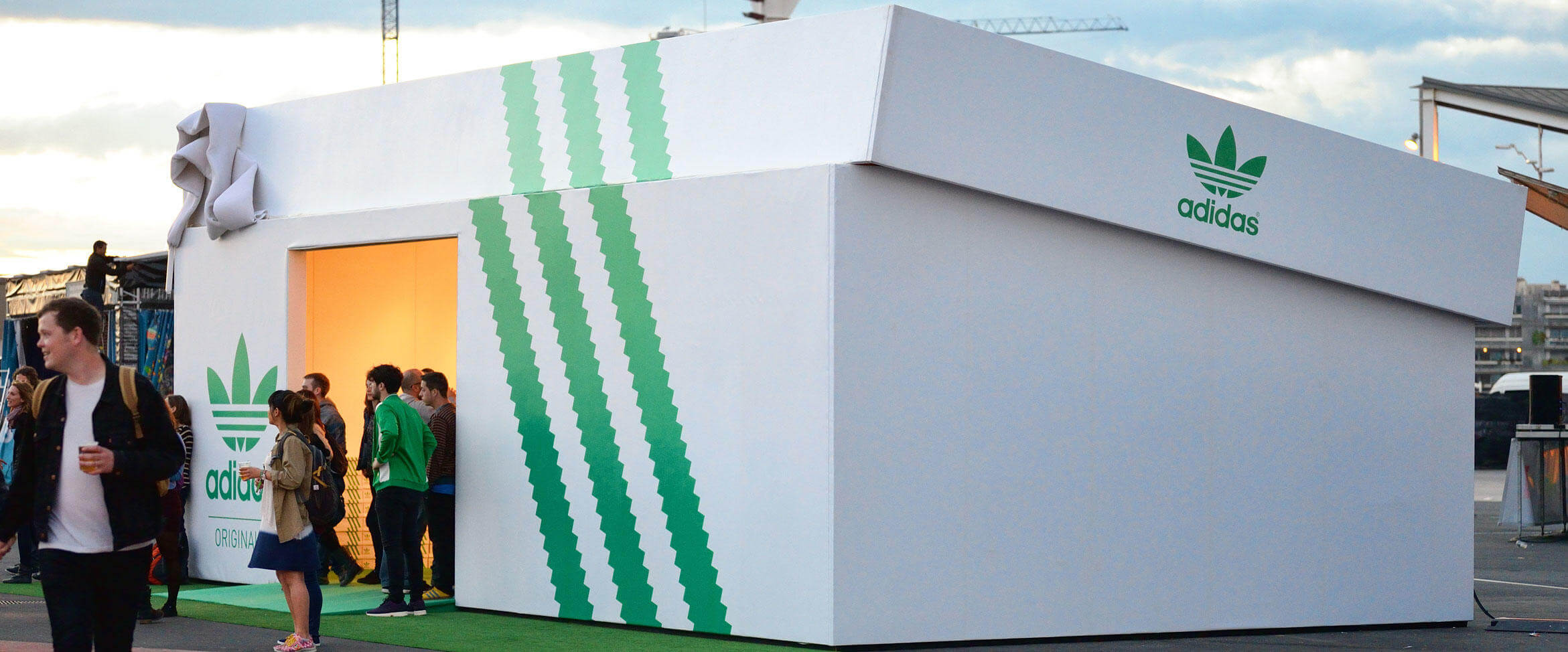 Adidas guerrilla marketing market burner